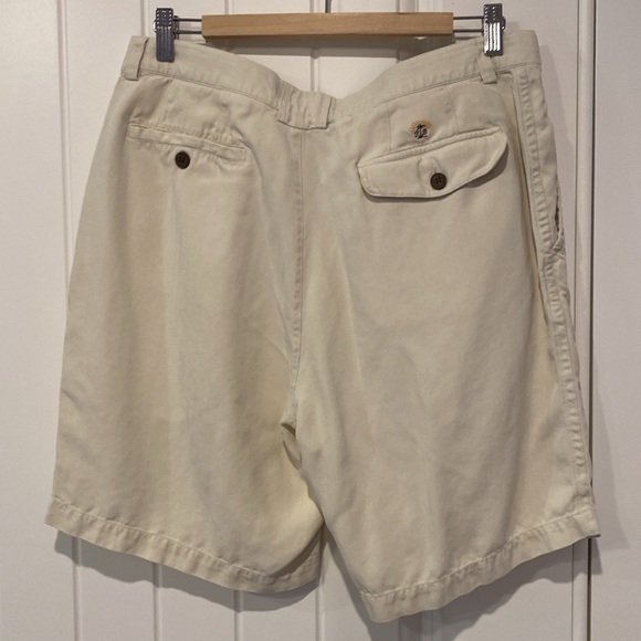 Tommy Bahamas Relax Men’s silk shorts. - Picture 5 of 10